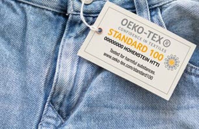 Jeans con etiqueta OEKO-TEX® STANDARD 100